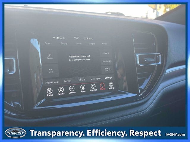 Used 2023 Dodge Durango SXT AWD/4WD image 26
