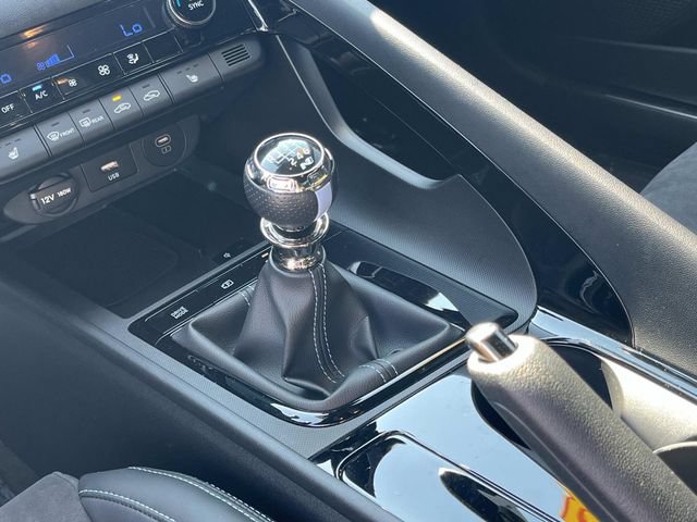 Certified 2025 Hyundai Elantra N FWD image 30