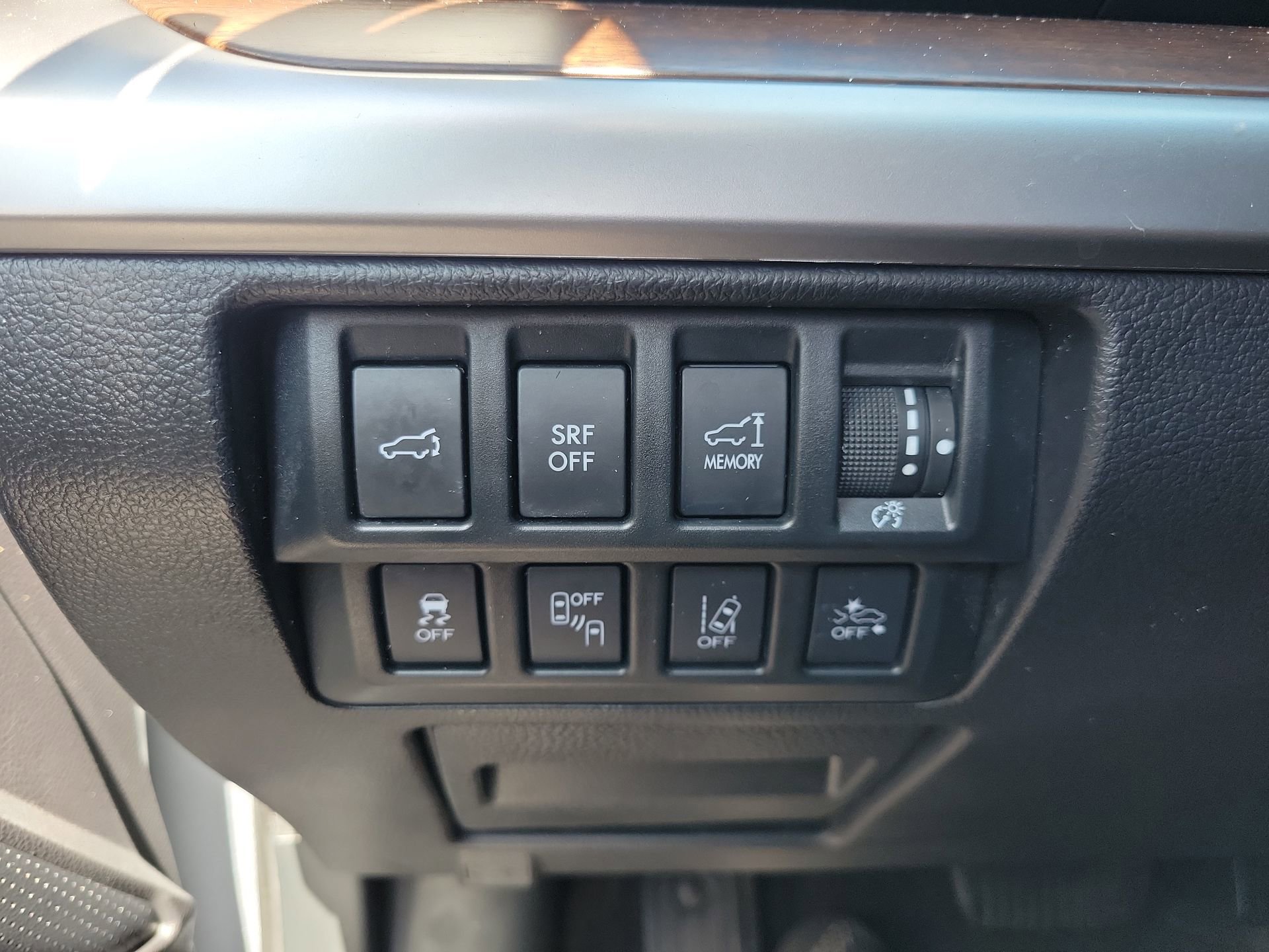Used 2015 Subaru Outback 2.5i Limited AWD/4WD image 30