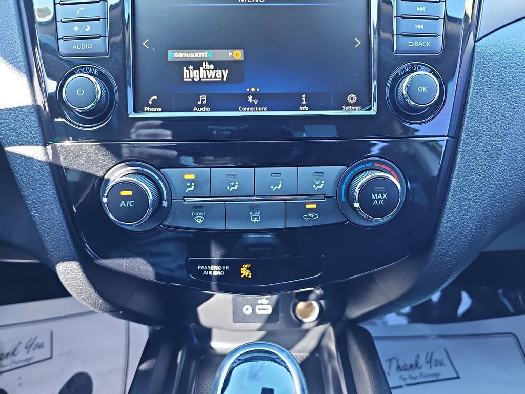 Used 2020 Nissan Rogue Sport S w/ Appearance Package image 27