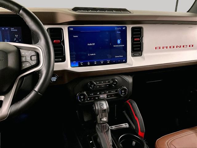 Certified 2024 Ford Bronco Heritage Edition AWD/4WD image 6