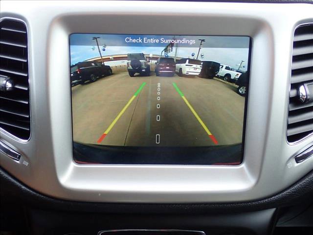 Used 2019 Jeep Compass Latitude w/ Popular Equipment Group image 18