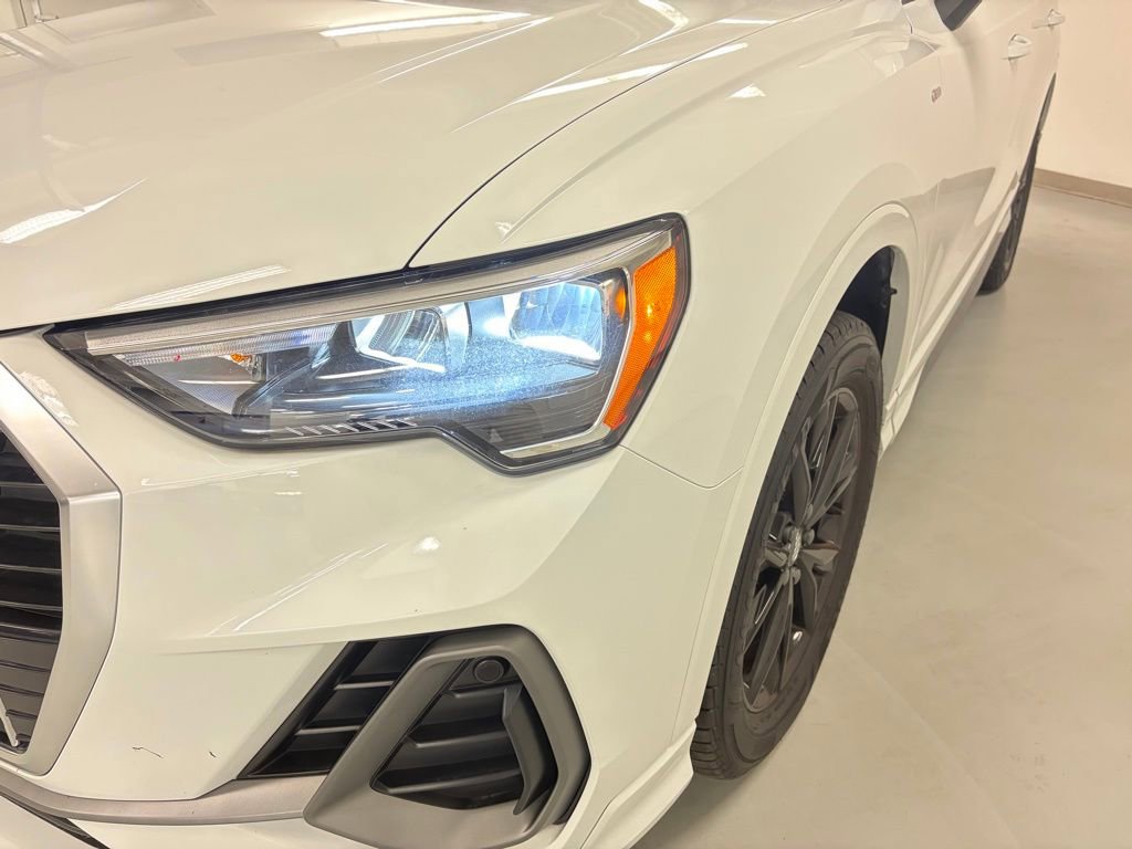 Used 2021 Audi Q3 2.0T Premium w/ Convenience Package image 11