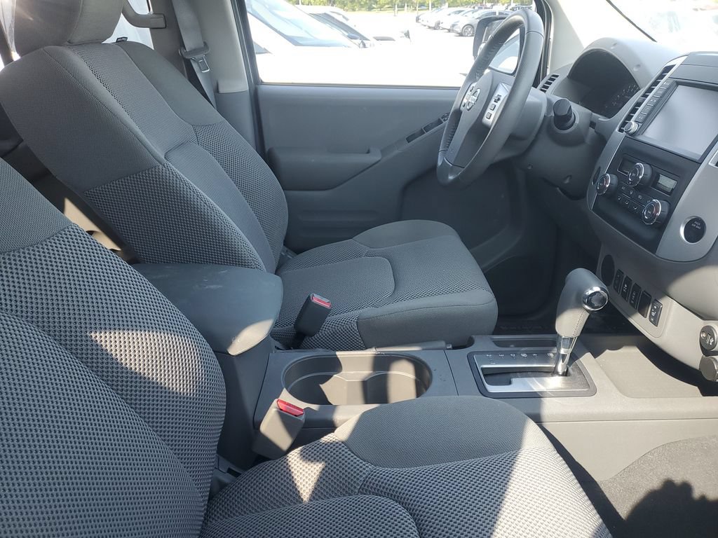 Used 2019 Nissan Frontier SV w/ Value Truck Package RWD image 19