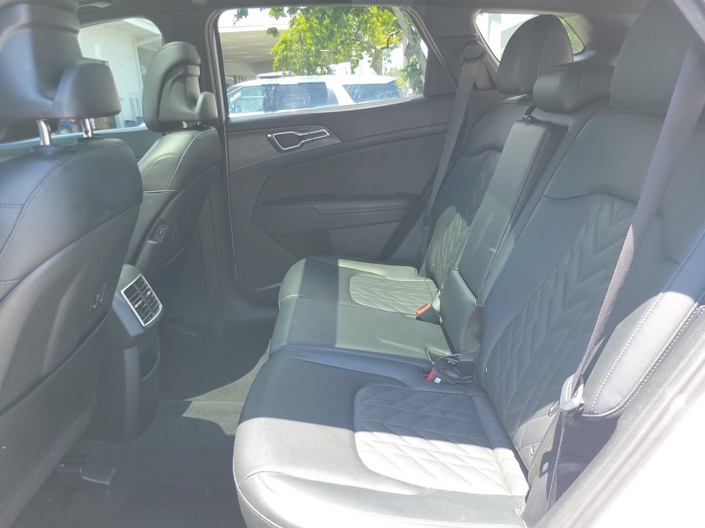 Certified 2023 Kia Sportage X-Pro AWD/4WD image 9