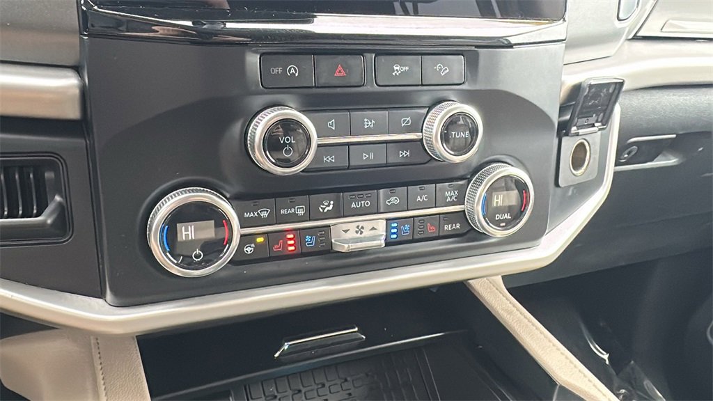 Used 2024 Ford Expedition Max XLT image 22