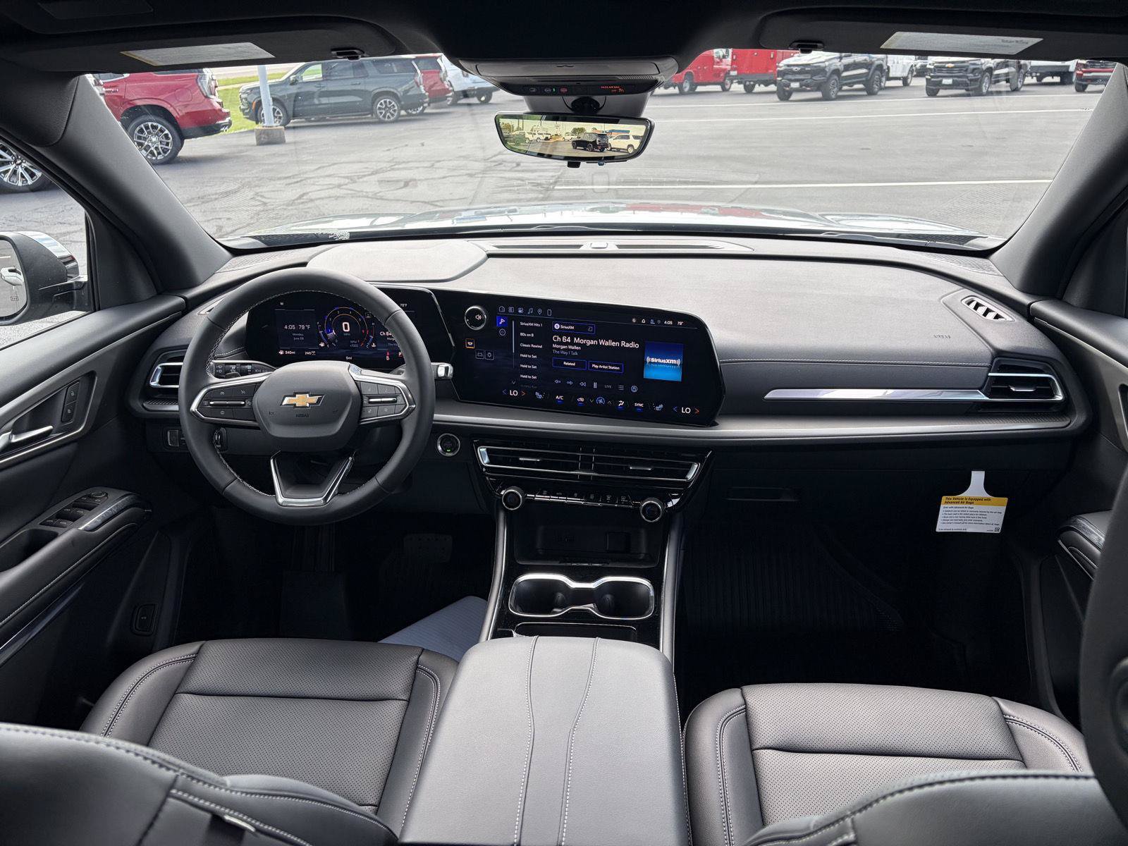 New 2026 Chevrolet Traverse LT w/ Driver Confidence Package AWD/4WD image 15