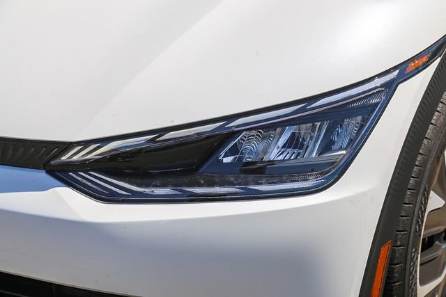 Used 2024 Kia EV6 Light RWD image 8