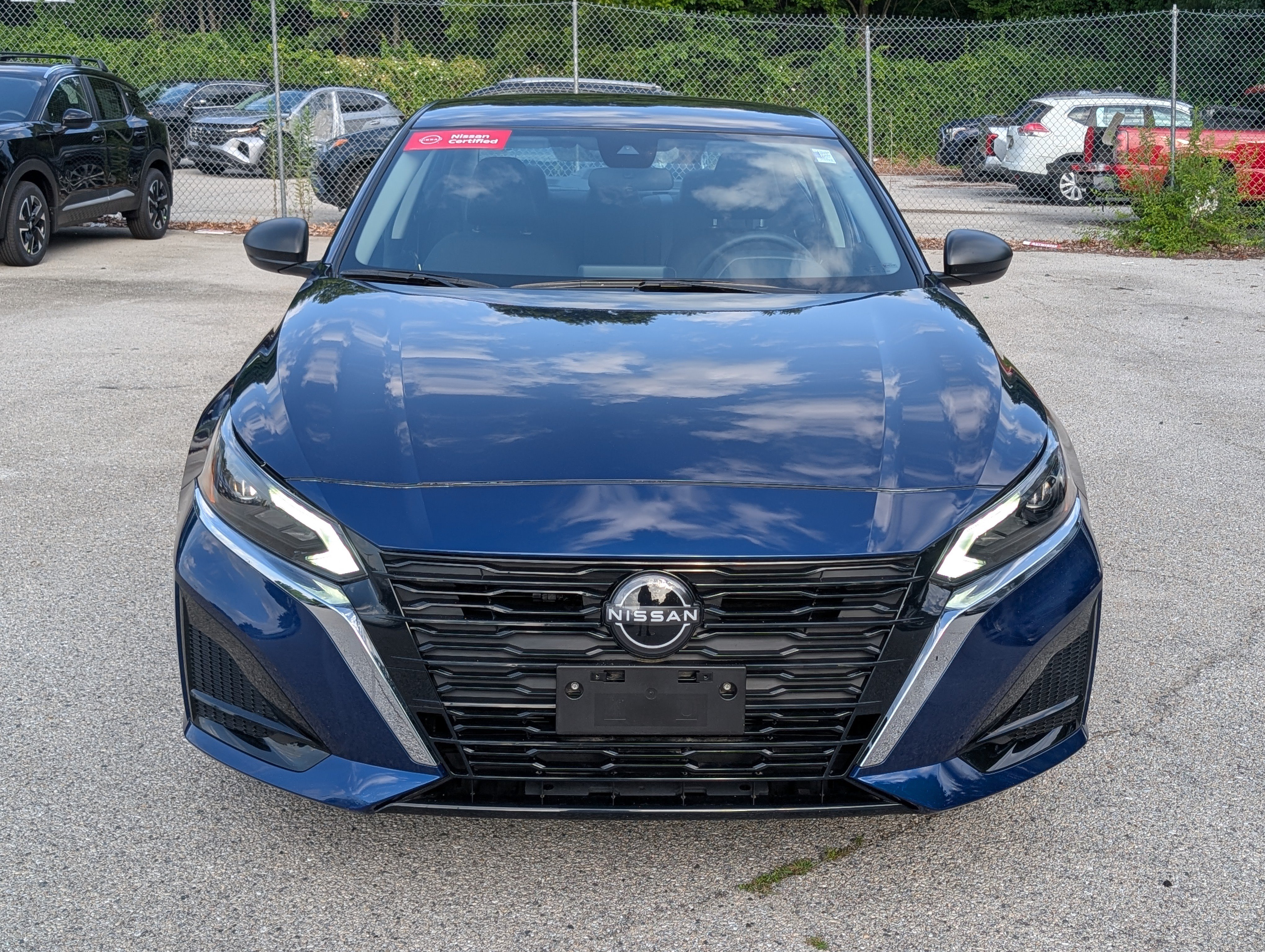 Used 2024 Nissan Altima 2.5 S FWD image 8