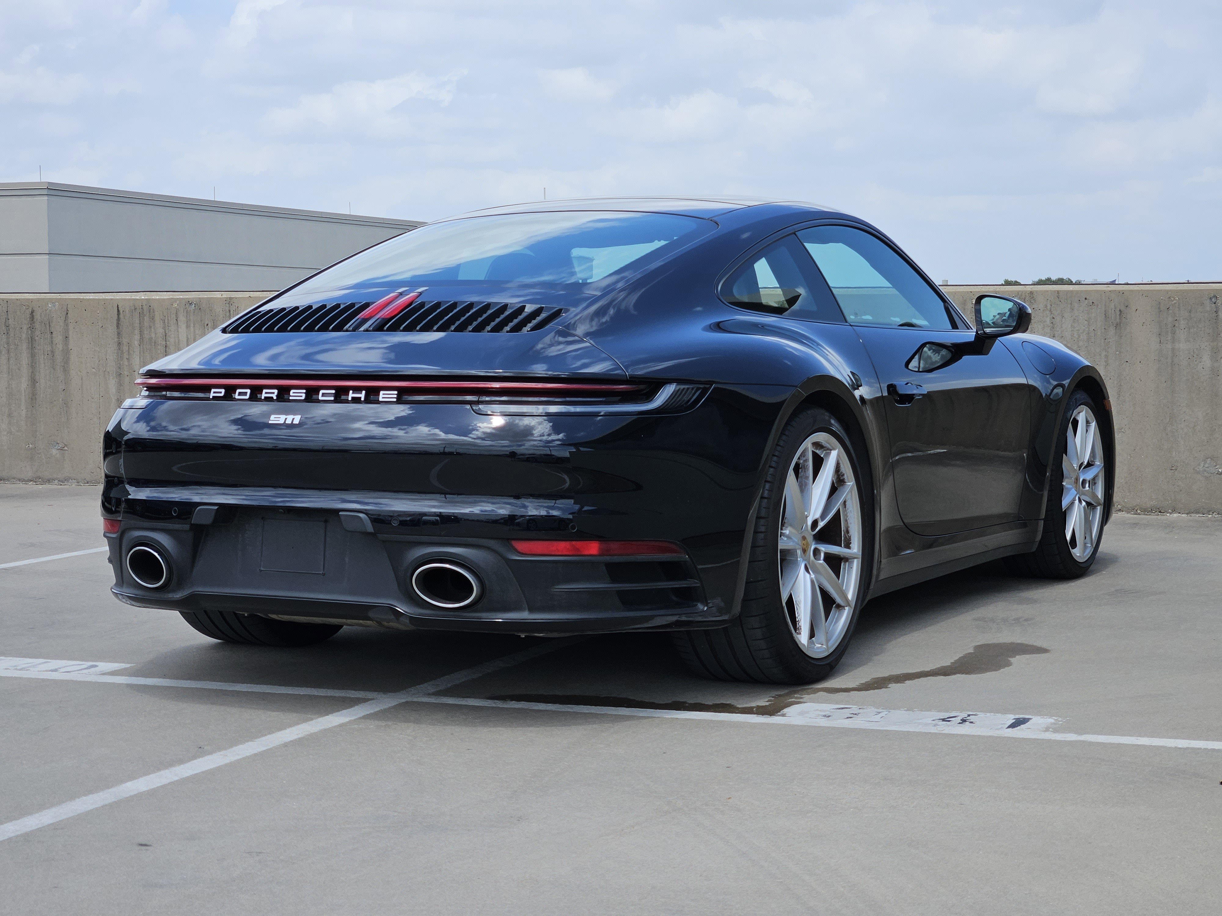 Certified 2024 Porsche 911 Carrera RWD image 8