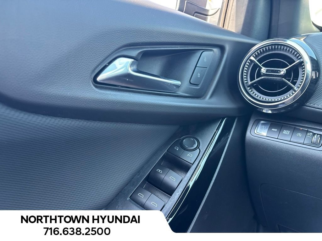 Used 2026 Chevrolet Equinox LT AWD/4WD image 16