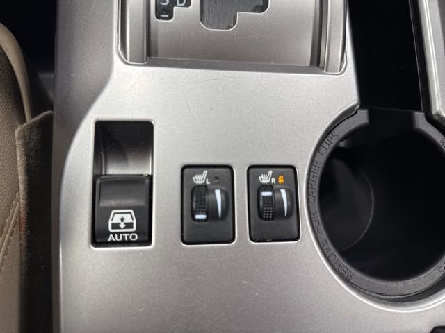 Used 2022 Toyota 4Runner SR5 Premium w/ Moonroof Package AWD/4WD image 24