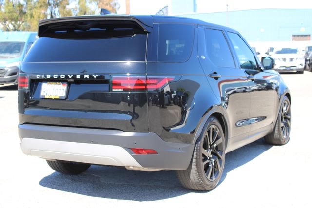 Used 2024 Land Rover Discovery S AWD/4WD image 5