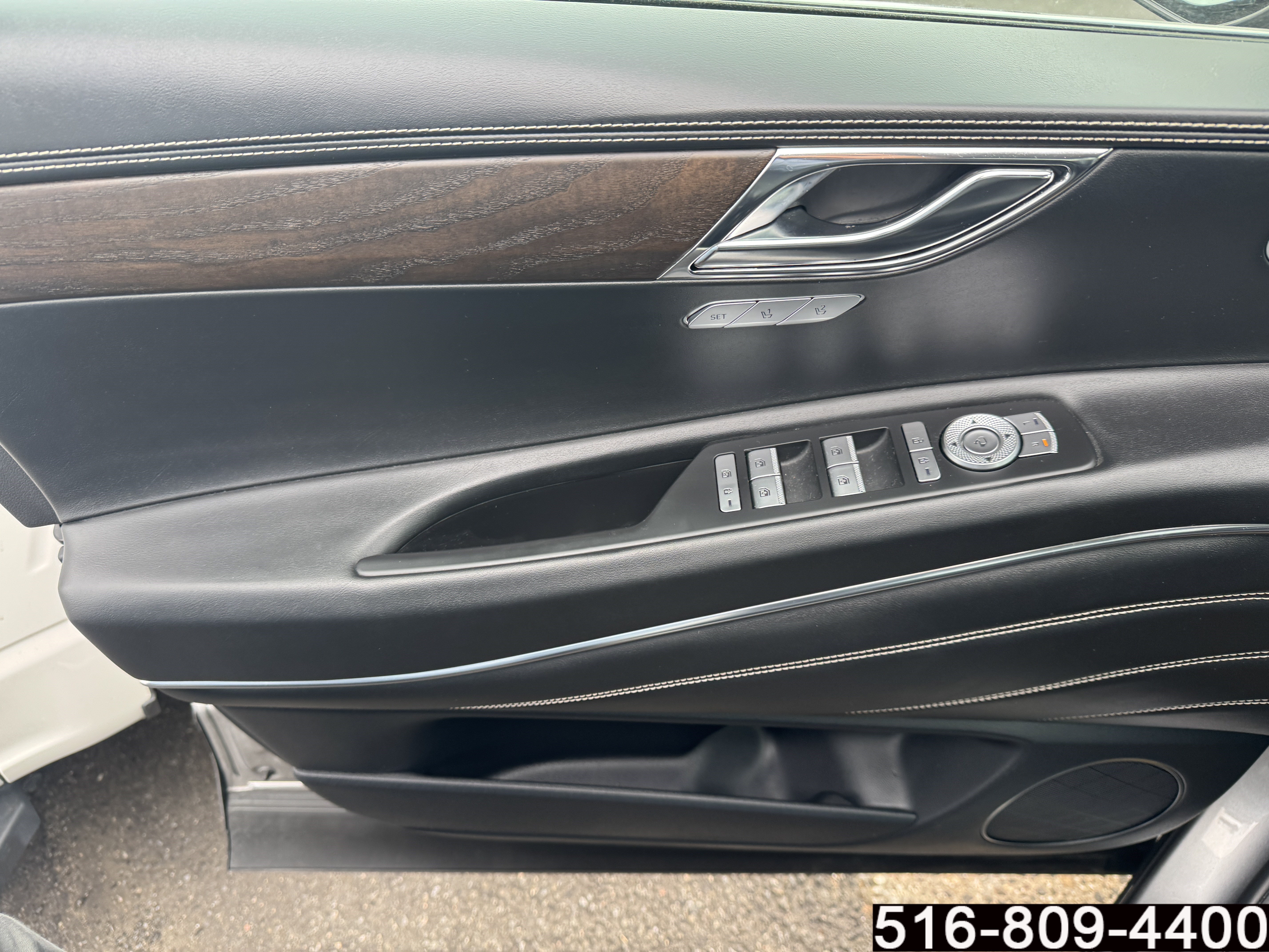 Used 2023 Genesis GV80 2.5T w/ Cargo Package AWD/4WD image 24