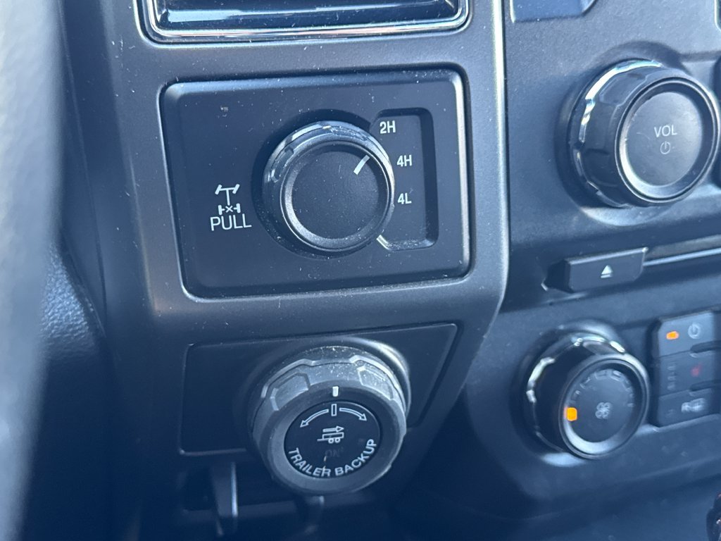 Used 2018 Ford F150 XLT w/ Equipment Group 302A Luxury AWD/4WD image 29