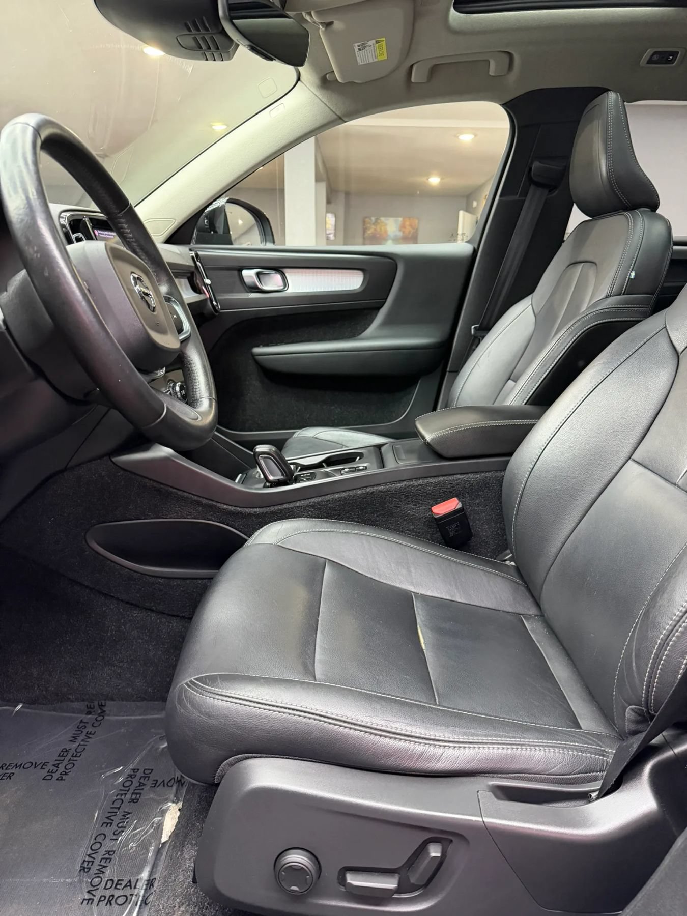 Used 2019 Volvo XC40 T5 Momentum AWD/4WD image 13