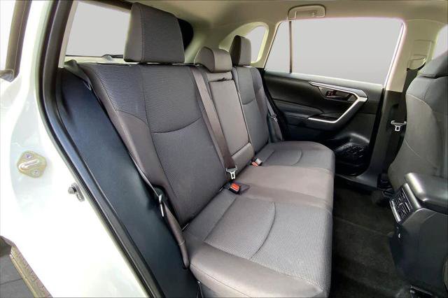 Certified 2025 Toyota RAV4 LE AWD/4WD image 19