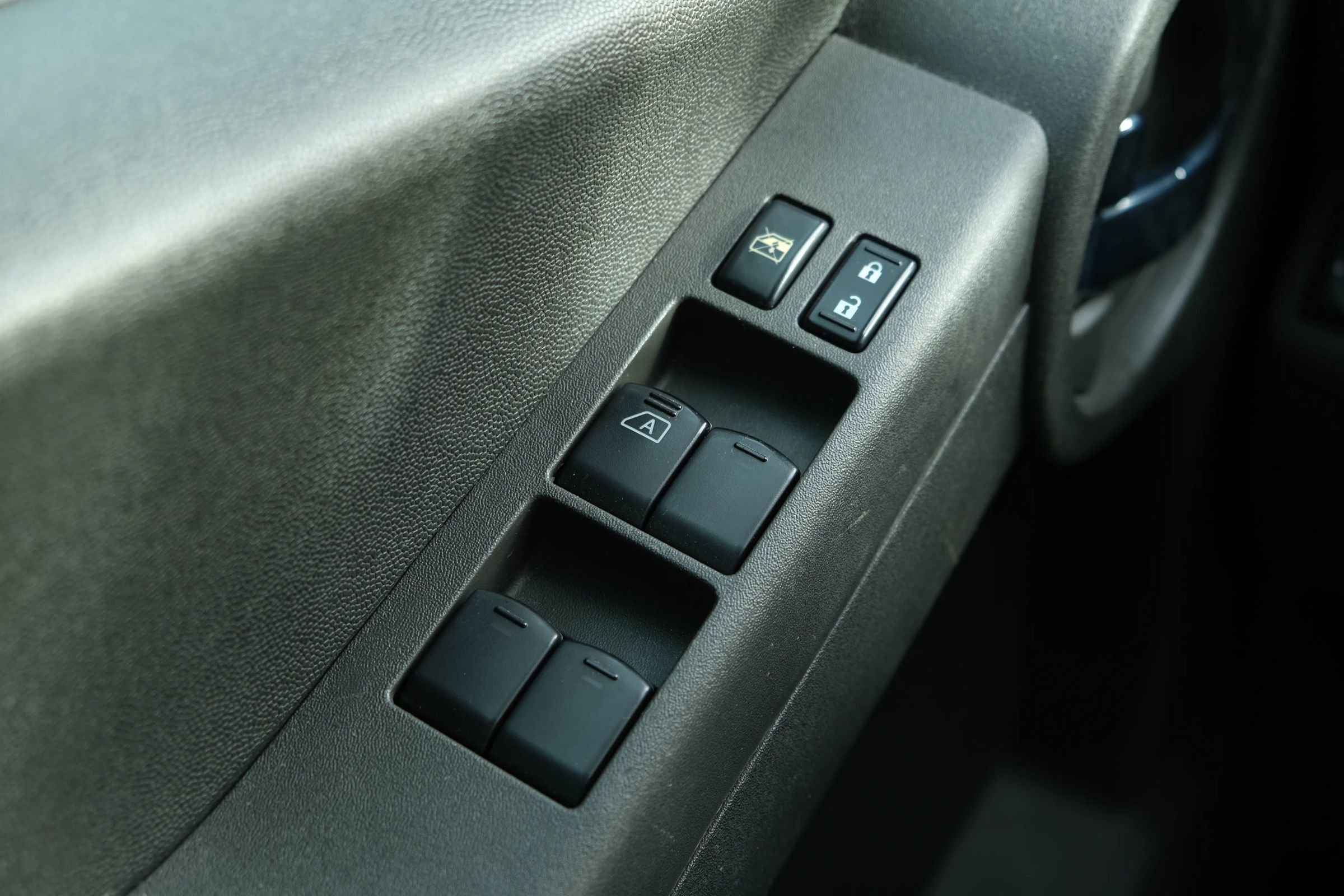 Used 2015 Nissan Xterra PRO-4X image 30