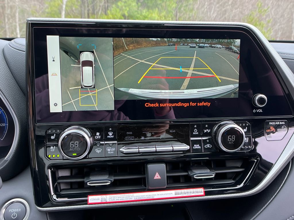 New 2026 Toyota Highlander Platinum image 19
