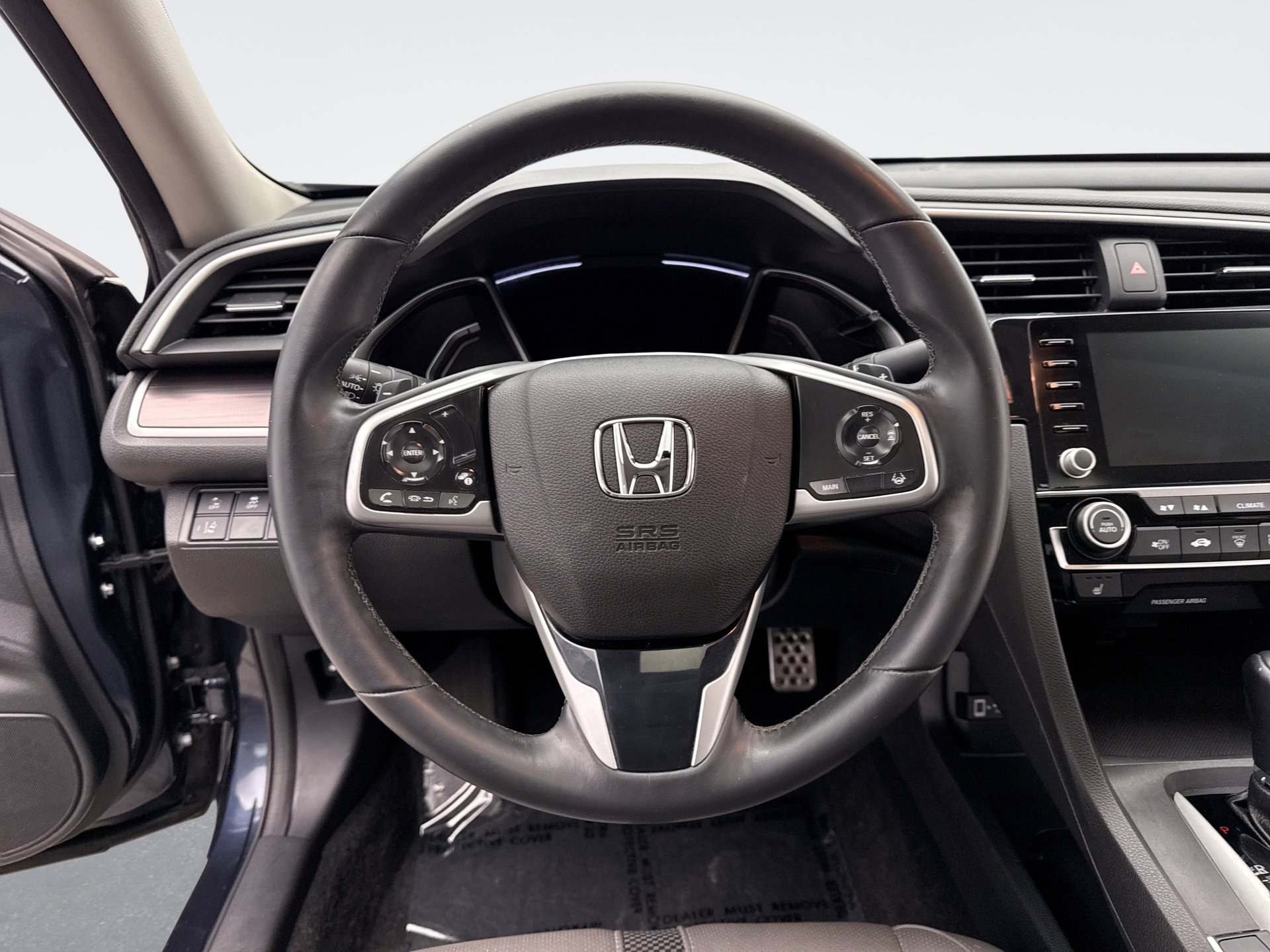 Used 2019 Honda Civic Touring image 12