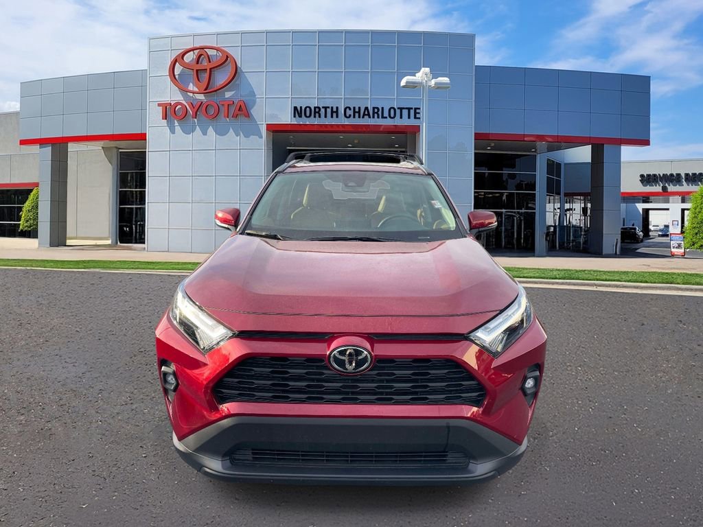 Used 2025 Toyota RAV4 XLE Premium image 5