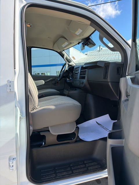 New 2025 Chevrolet Express 2500 w/ Driver Convenience Package image 10