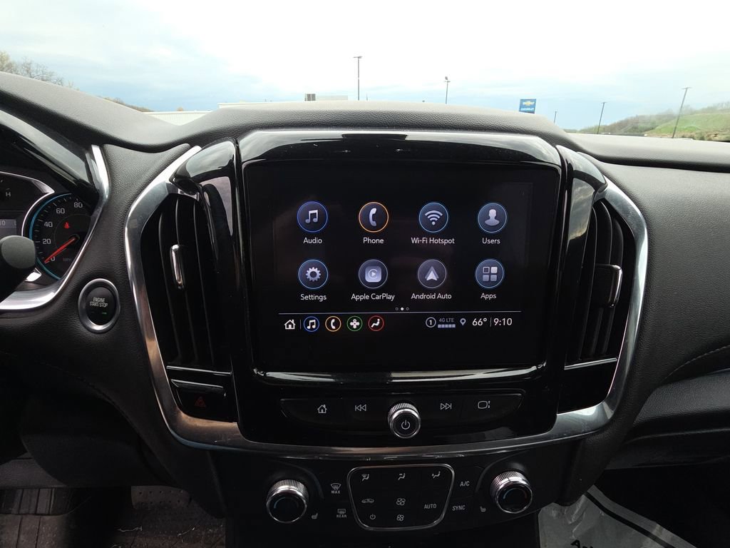 Used 2023 Chevrolet Traverse LT image 10