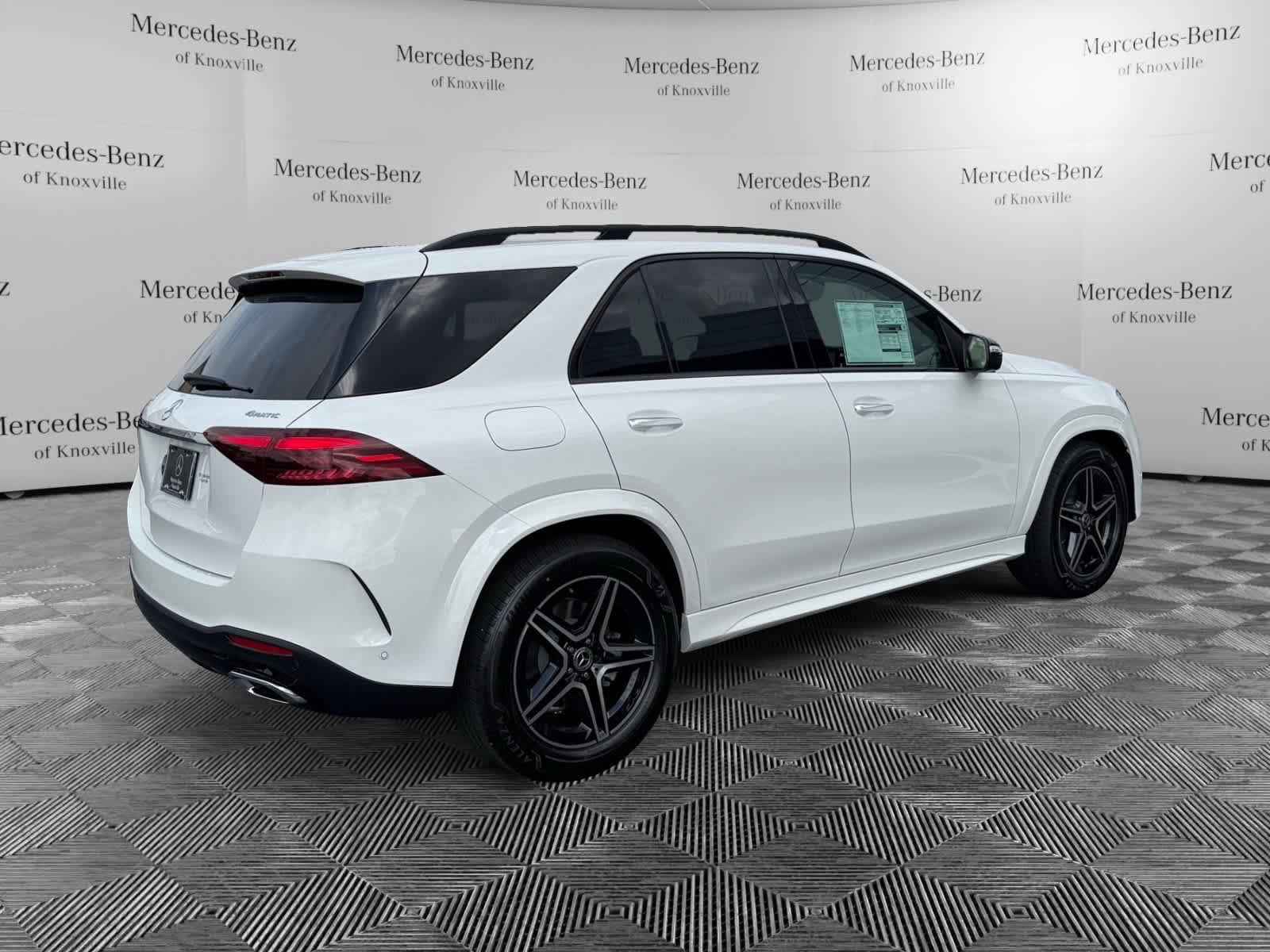 New 2026 Mercedes-Benz GLE 450e 4MATIC image 5