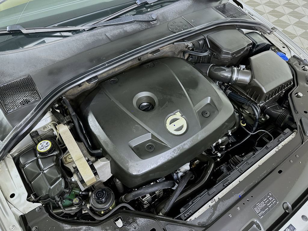 Used 2015 Volvo S80 T5 image 26