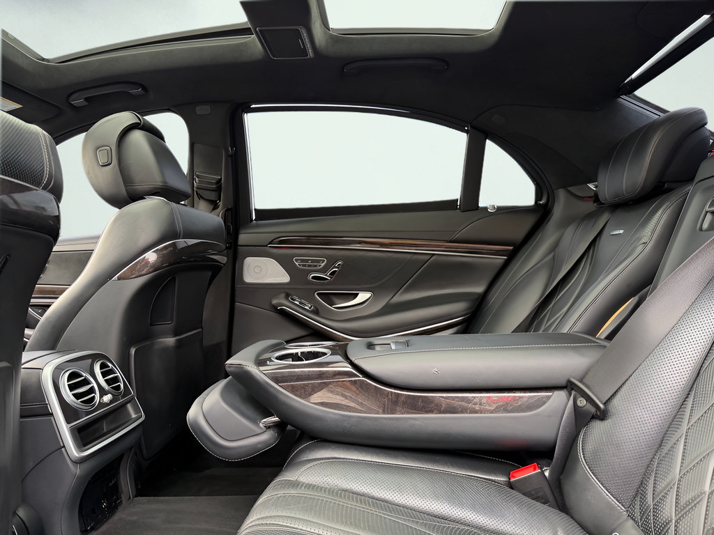 Used 2016 Mercedes-Benz S 63 AMG 4MATIC Sedan image 22