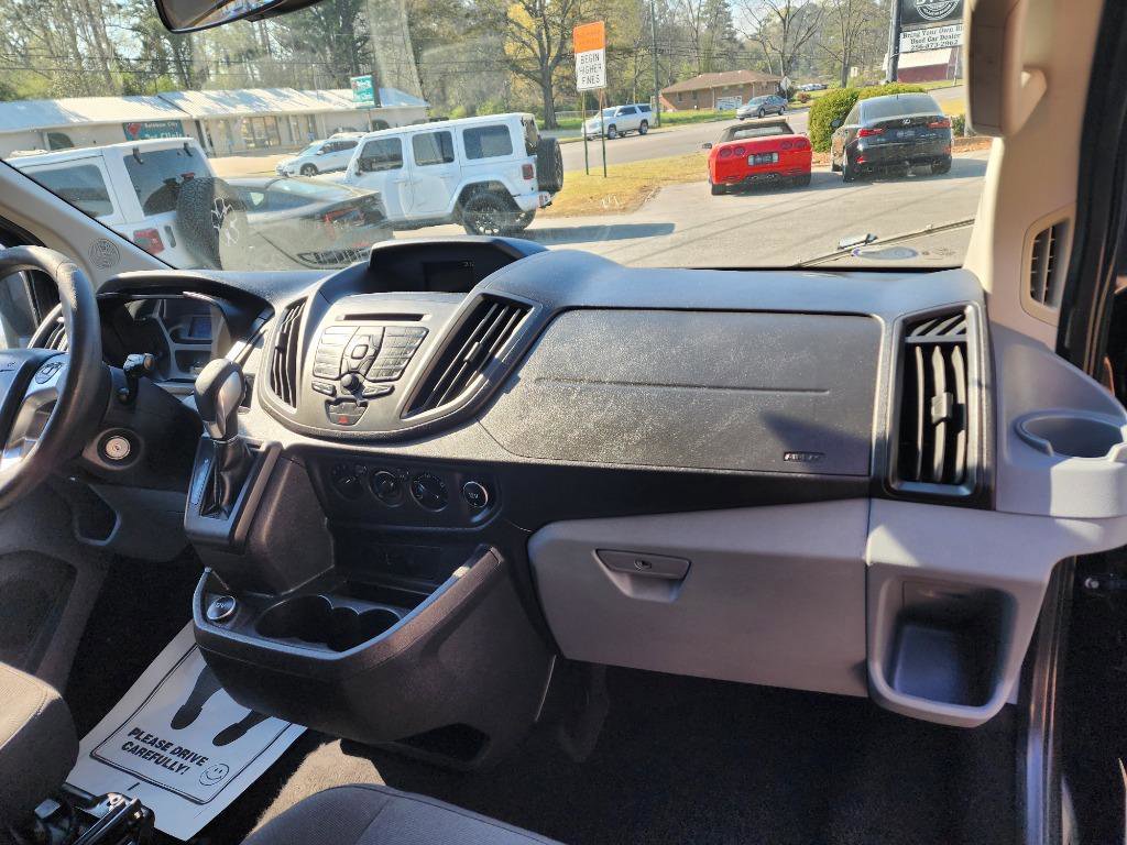 Used 2018 Ford Transit 150 XL image 15