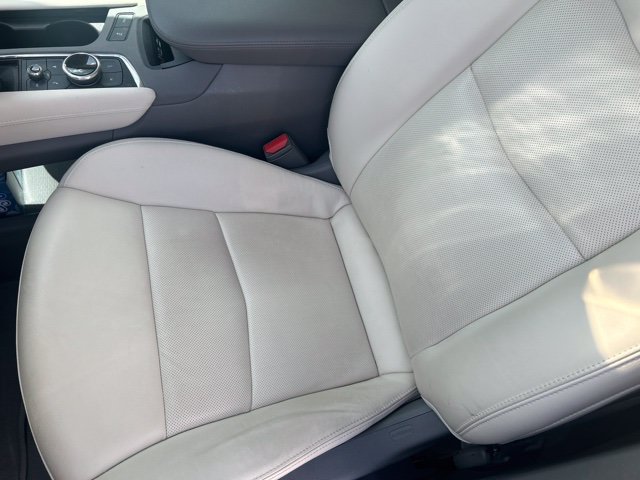 Used 2023 Cadillac XT6 Premium Luxury FWD image 10