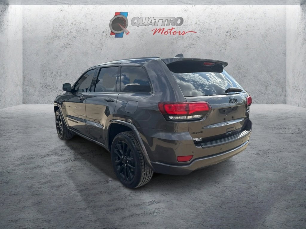 Used 2020 Jeep Grand Cherokee Altitude AWD/4WD image 3