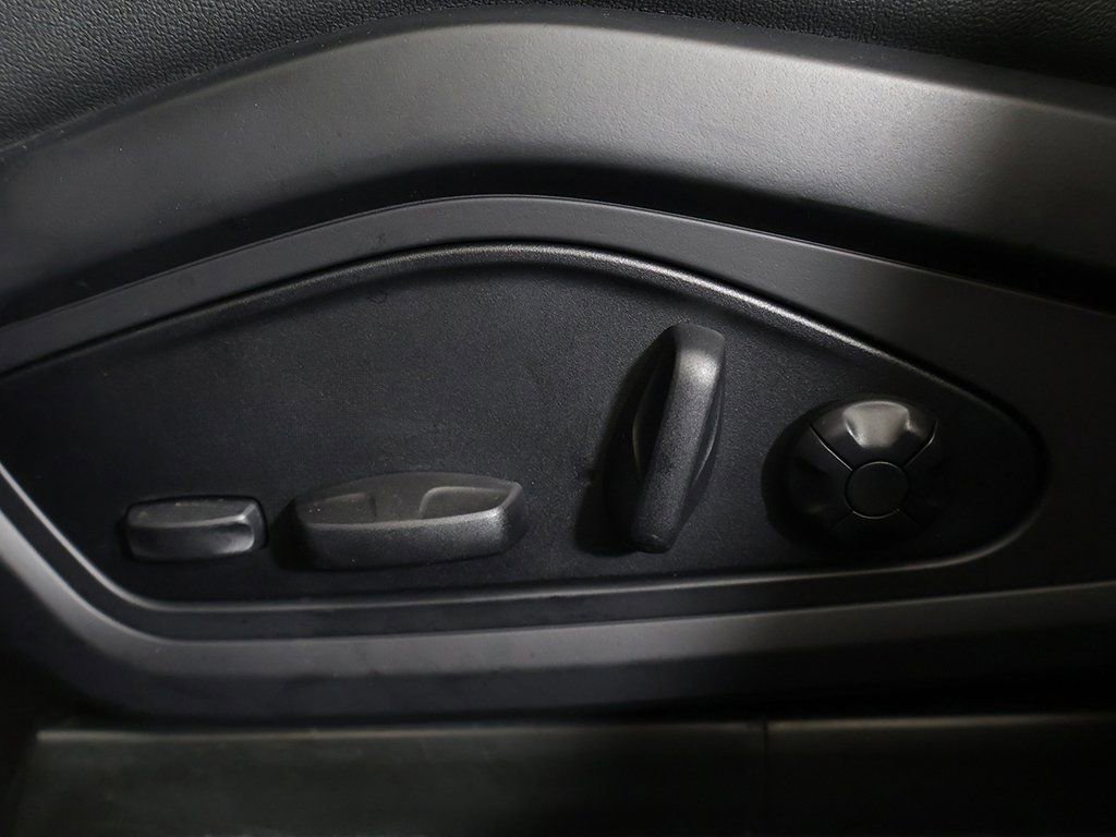 Used 2024 Audi RS e-tron GT w/ Carbon Performance Package image 34