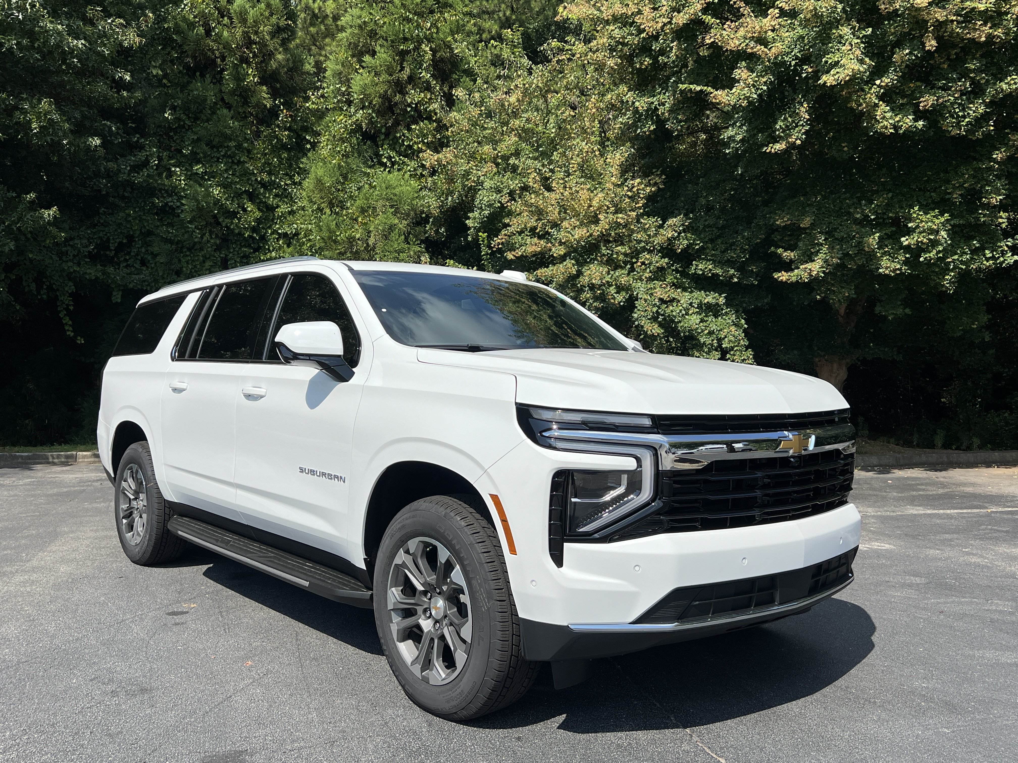 New 2026 Chevrolet Suburban LS w/ LPO, Get Active Package AWD/4WD image 2