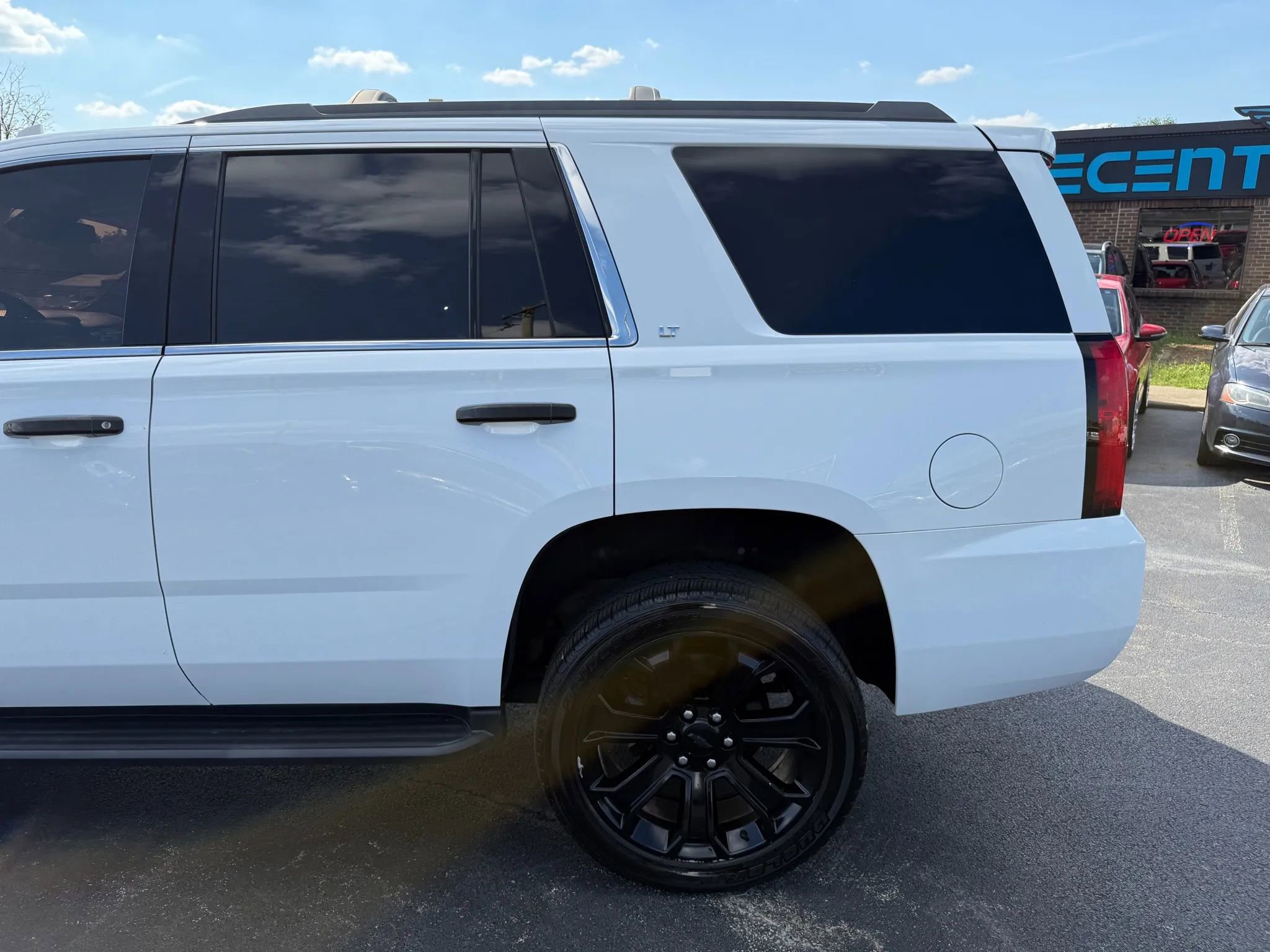 Used 2017 Chevrolet Tahoe LT image 46