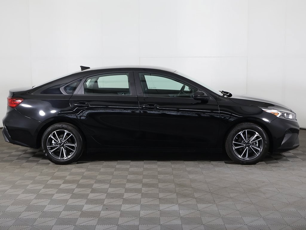 Used 2024 Kia Forte LXS image 16
