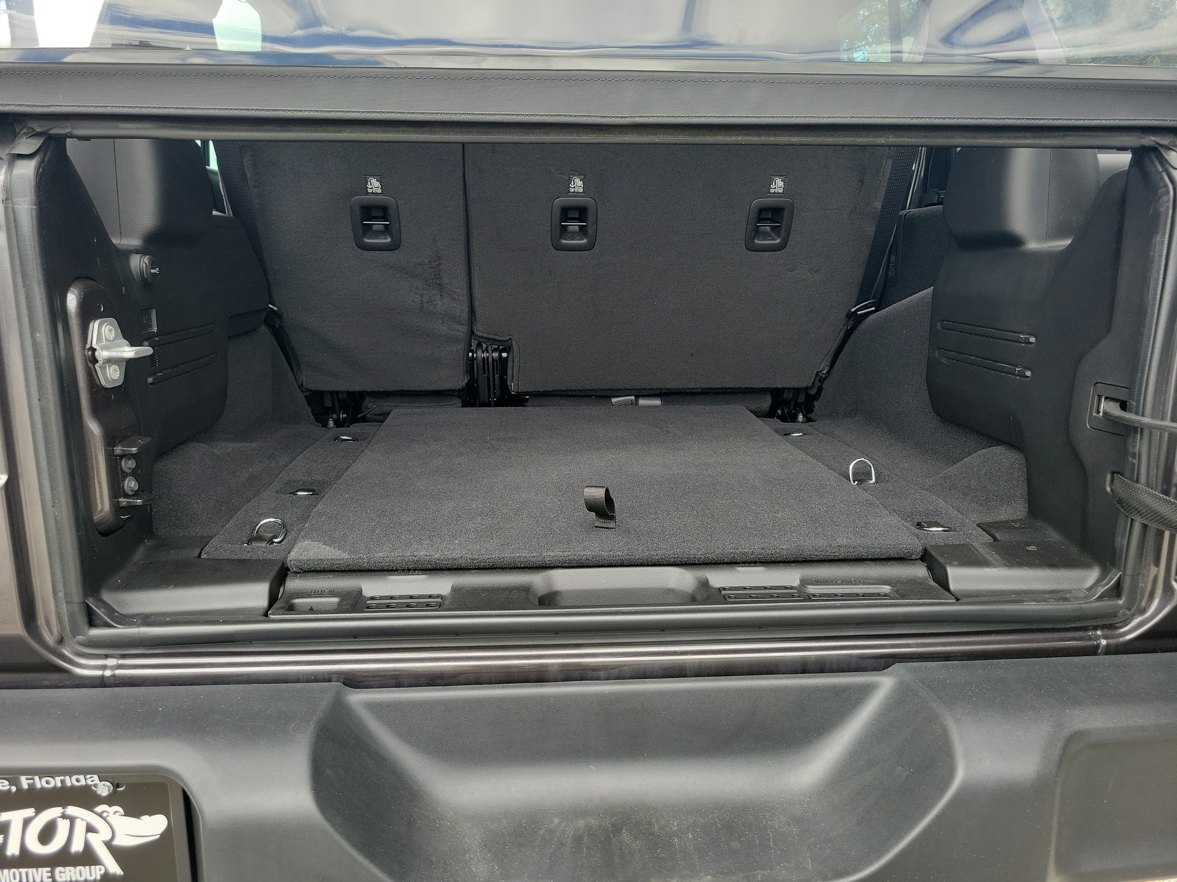Used 2025 Jeep Wrangler Unlimited Sport AWD/4WD image 6