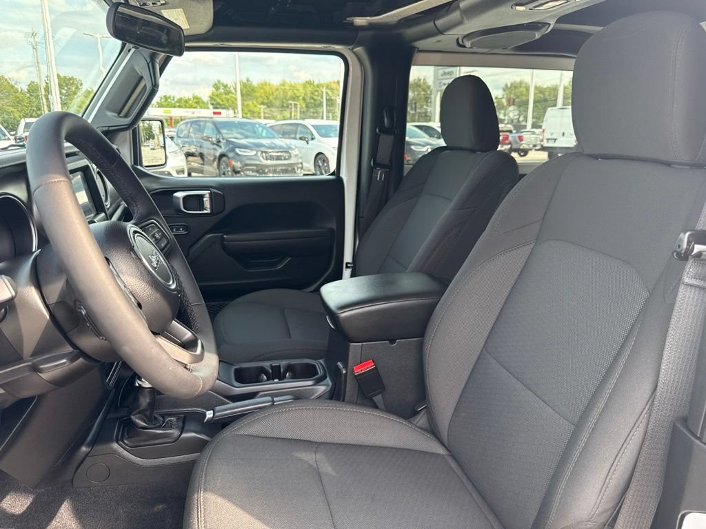 Used 2023 Jeep Wrangler Sport AWD/4WD image 45
