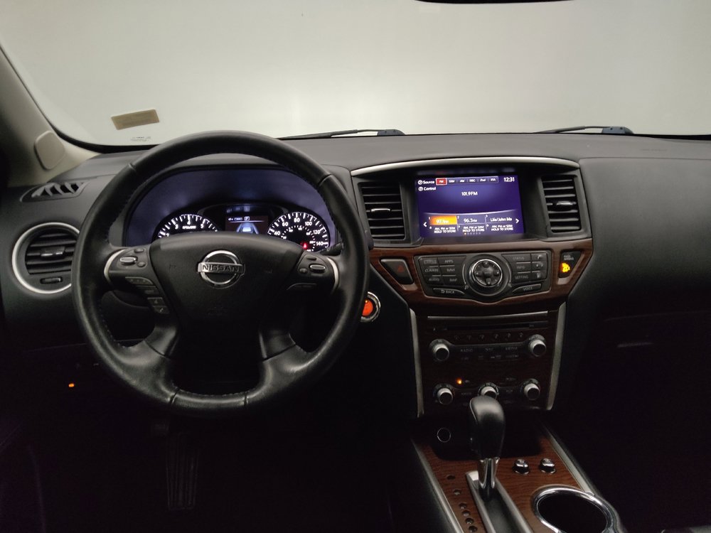Used 2020 Nissan Pathfinder Platinum AWD/4WD image 22