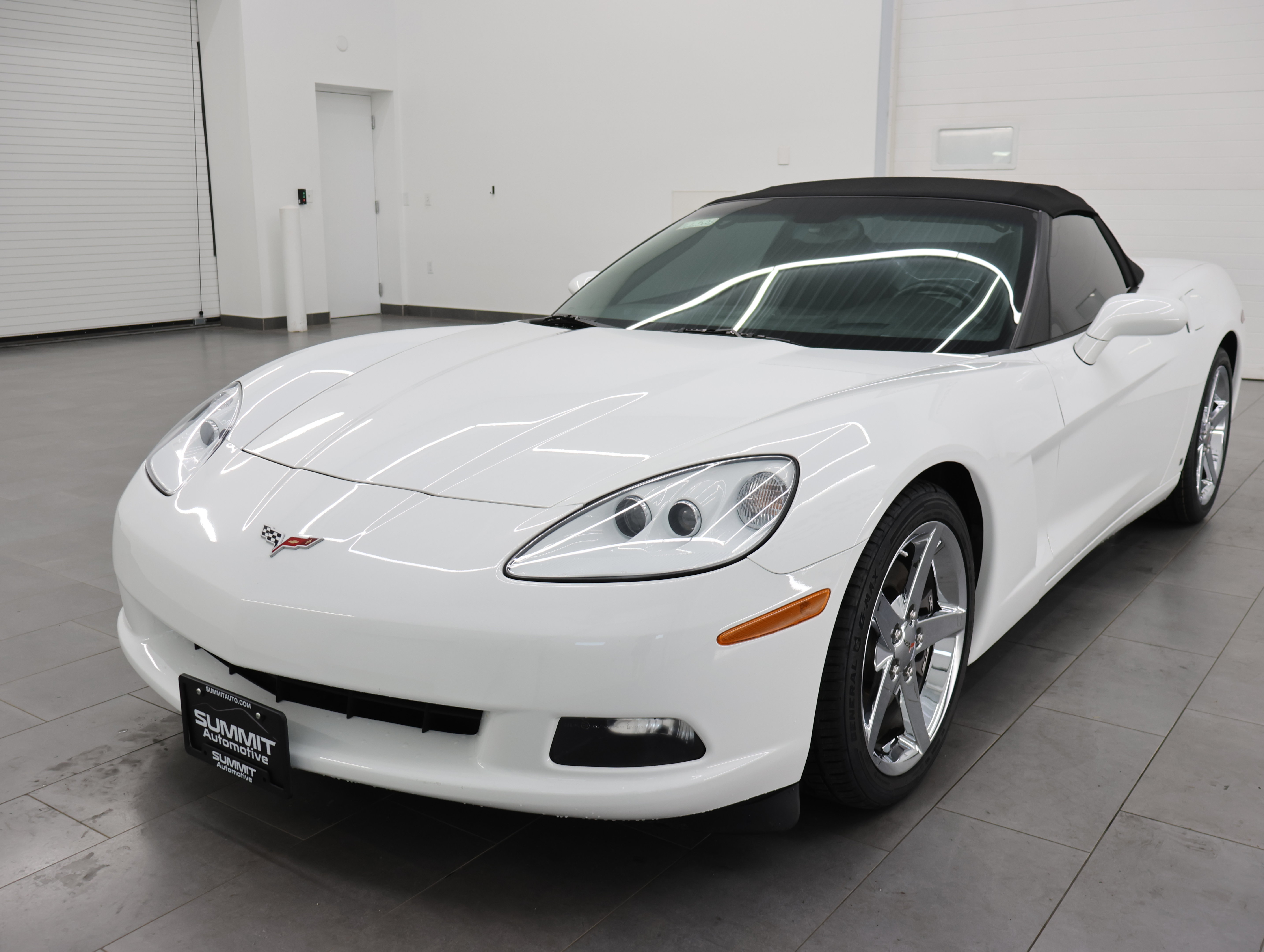 Used 2007 Chevrolet Corvette Convertible w/ Preferred Equipment Group RWD image 7