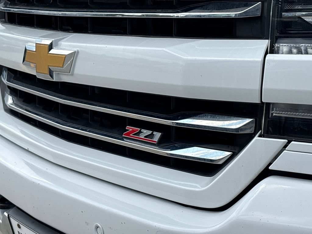 Used 2018 Chevrolet Silverado 1500 LTZ Z71 w/ LTZ Plus Package AWD/4WD image 57
