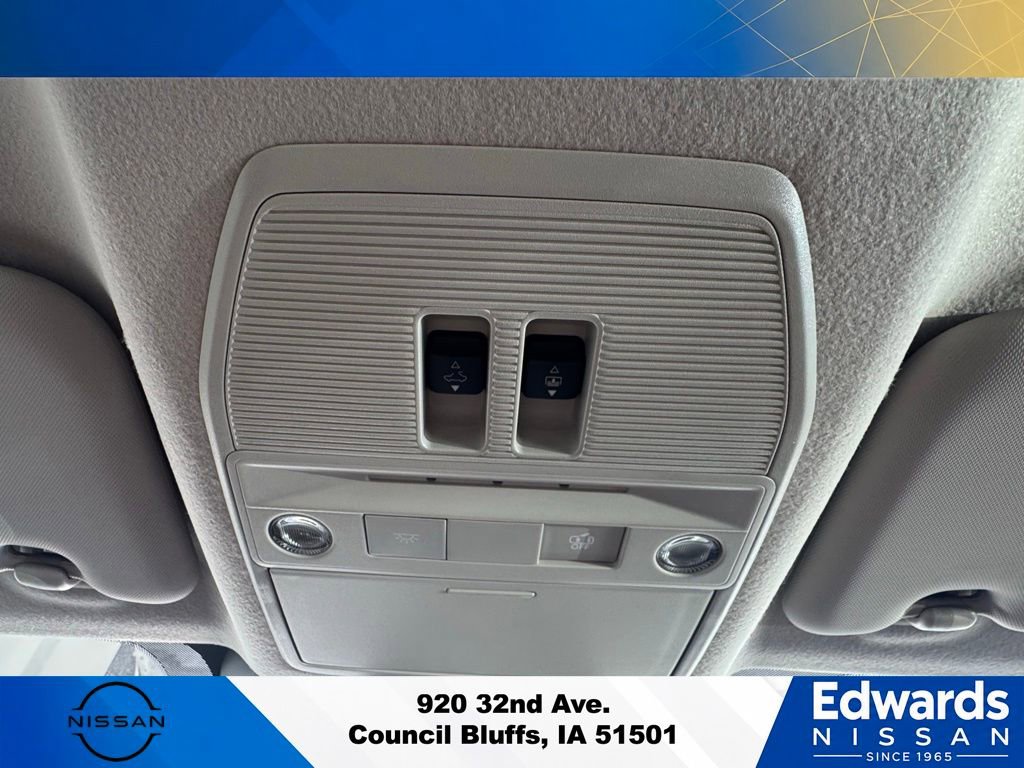 New 2025 Nissan Kicks SV w/ SV Premium Package AWD/4WD image 31