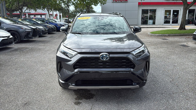 Used 2024 Toyota RAV4 XSE AWD/4WD image 2