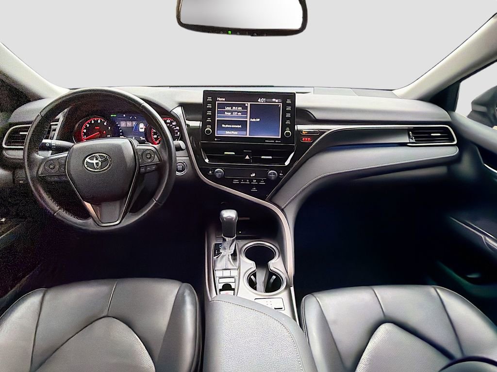 Used 2023 Toyota Camry XSE image 16