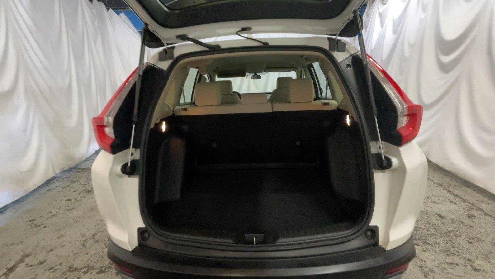 Used 2019 Honda CR-V LX image 17