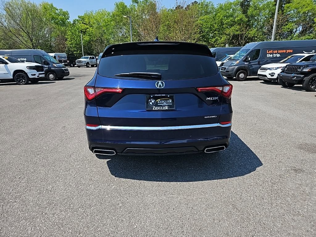 Used 2023 Acura MDX SH-AWD w/ Technology Package image 6