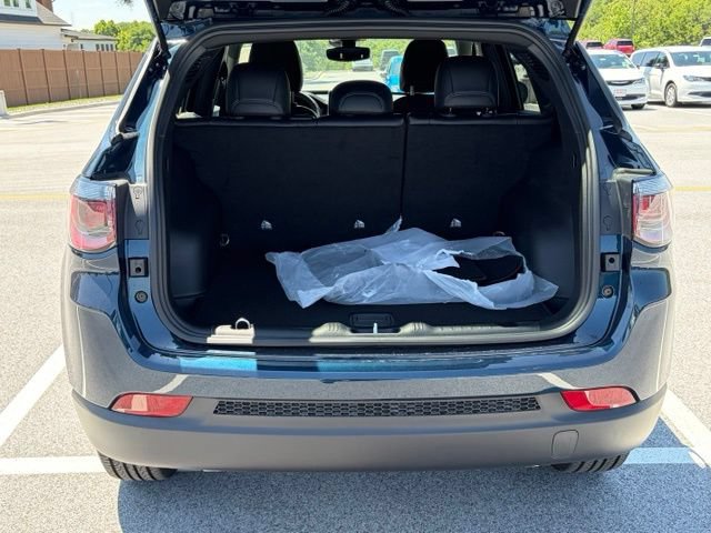 New 2026 Jeep Compass Latitude AWD/4WD image 7