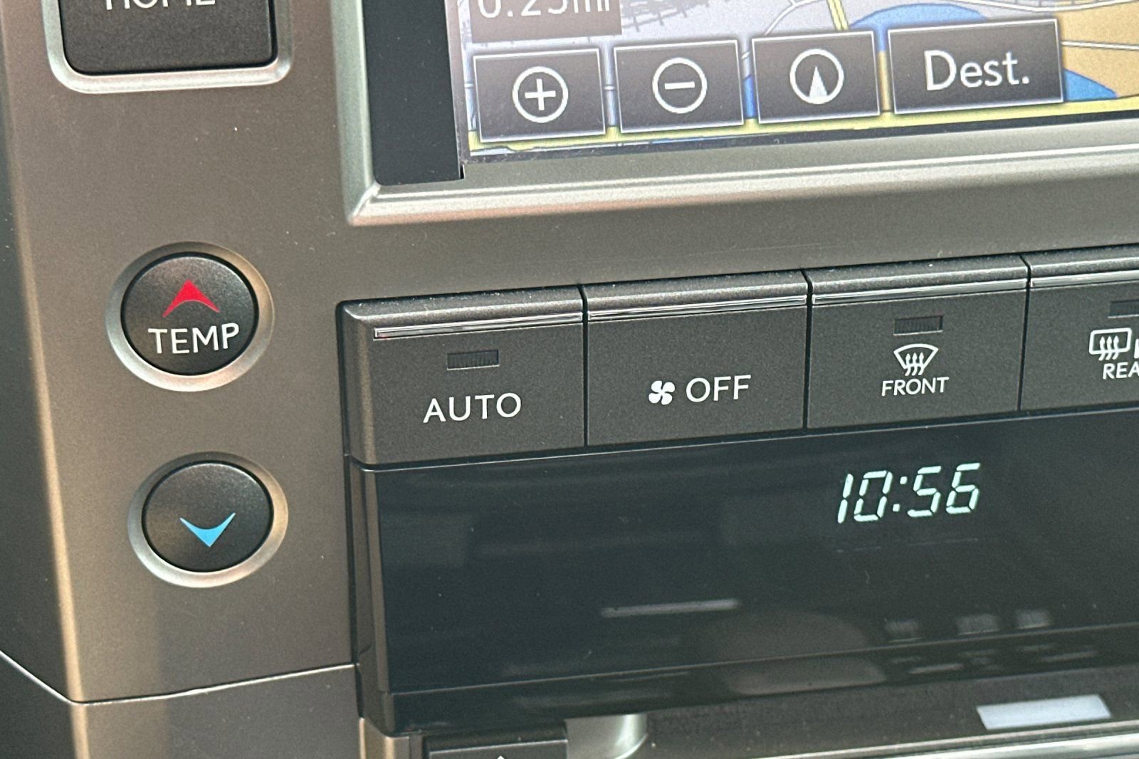 Used 2021 Lexus GX 460 Premium w/ Accessory Package image 28