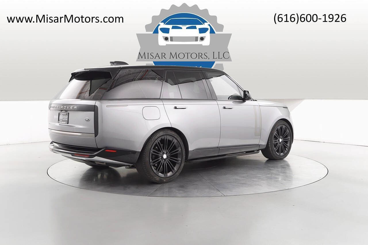 Used 2023 Land Rover Range Rover SE image 4